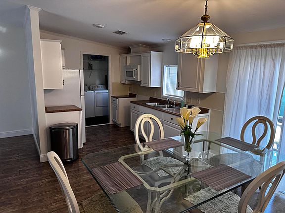 3rd image of 1186 SW Tropical Terrace