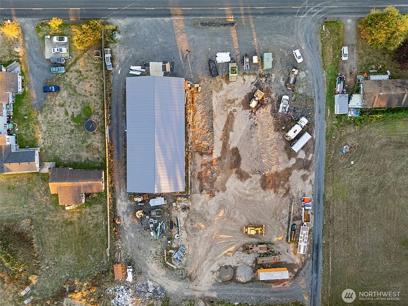 5th image of 316 Meier Road