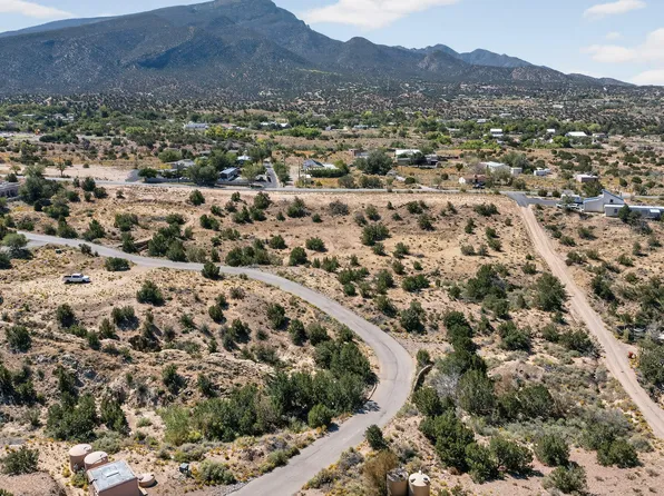 La Entrada, Placitas, NM 87043