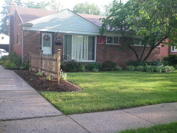 2nd image of 31201 Westfield St