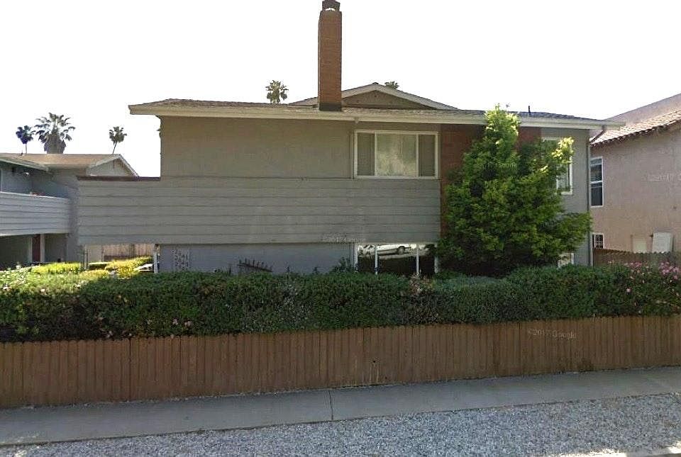 1st image of 2643 Harbor Blvd