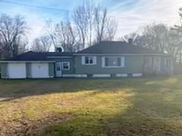 9230 W South River Dr, Grant, MI 49327
