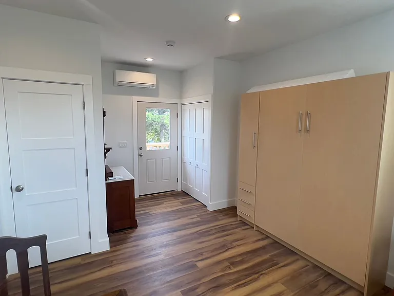 1707 N Franklin St — Photo 7
