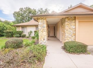 7 Wendy Ln, Palm Coast, FL 32164
