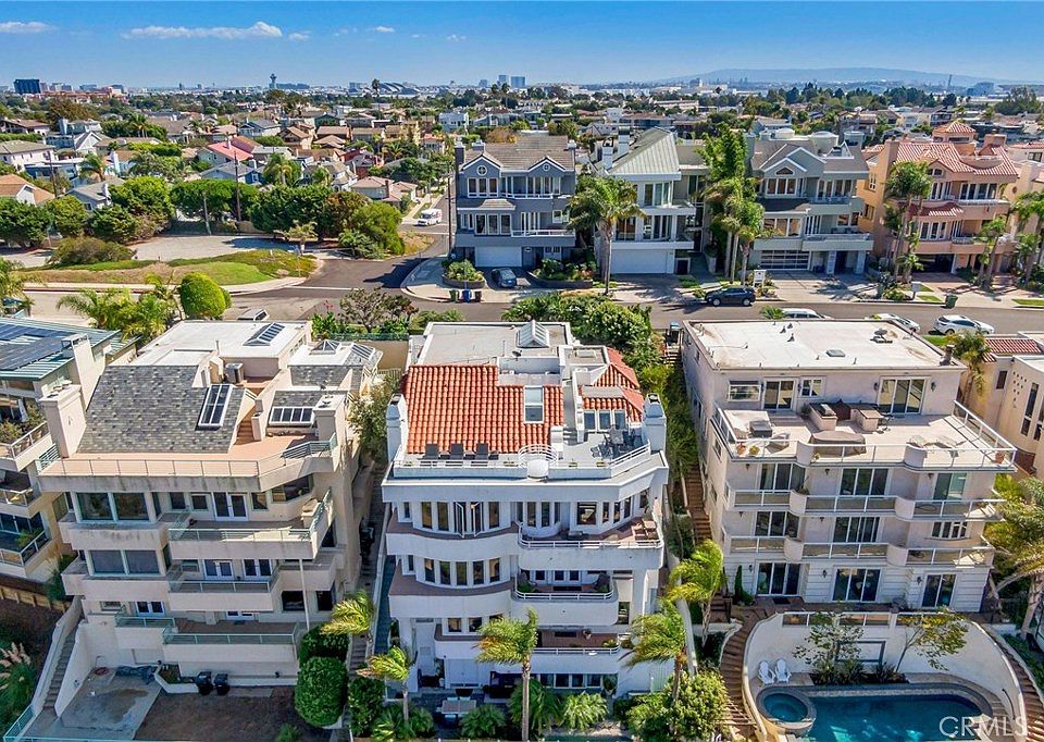 7805 Veragua Dr, Playa Del Rey, CA 90293 MLS SR24009203 Zillow