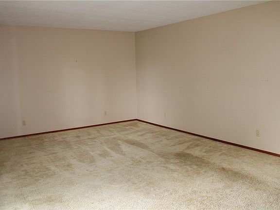 4th image of 1107 N Long St