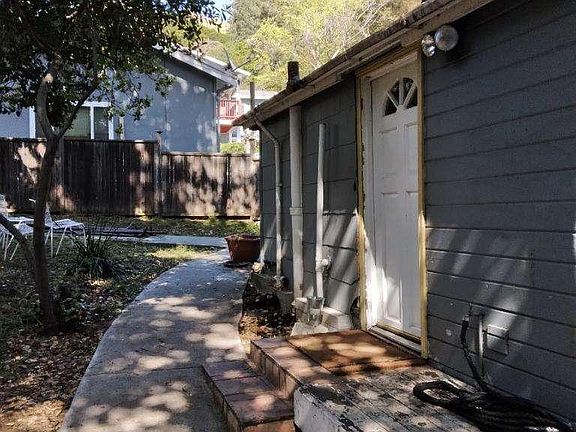 4th image of 7576 Mountain Blvd