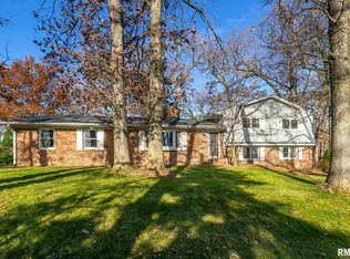 11745 Coon Hunters Rd, Blue Grass, IA 52726