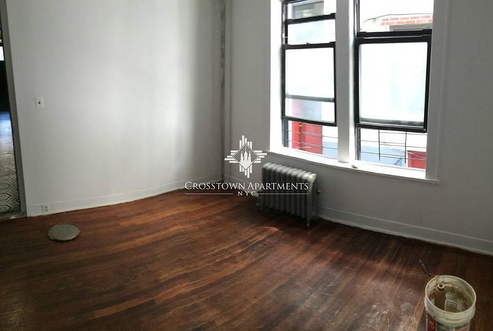 2nd image of 2135 27th St APT A3