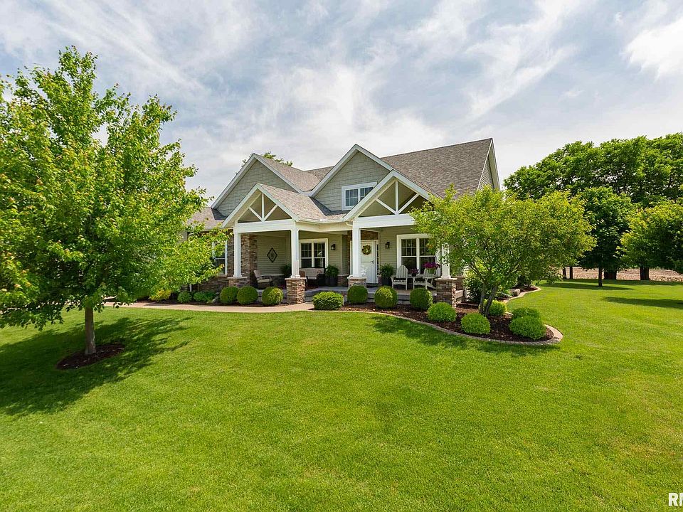 1st image of 3811 Savanna Cir E