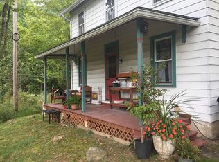 944 Layfield Rd, Pennsburg, PA 18073