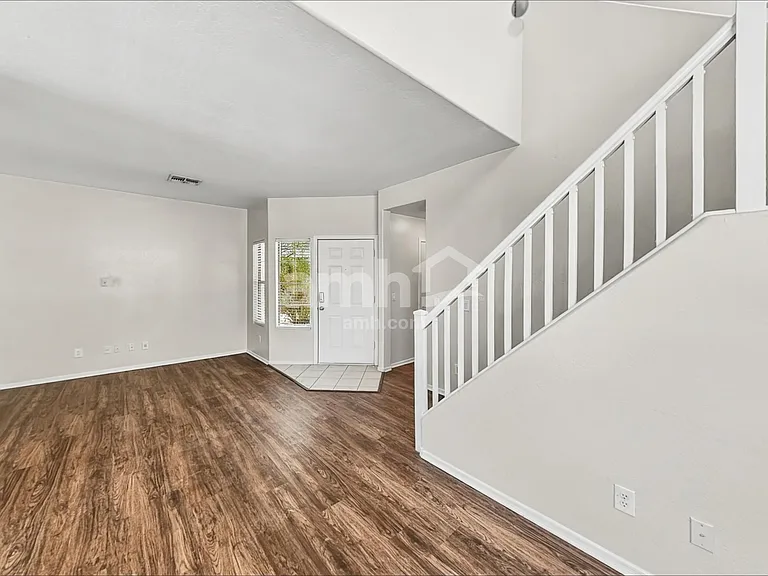 1701 S 113th Dr — Photo 7