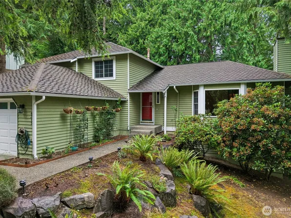 4315 210th Place NE, Sammamish, WA 98074