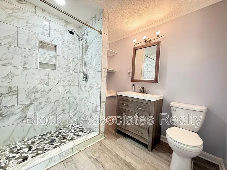 801 Carter Ave — Photo 10