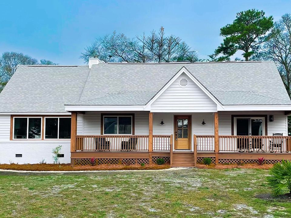 1st image of 501 Shoreline Drive E
