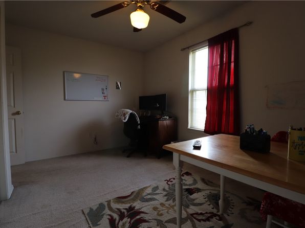 fayetteville-arkansas-439593432 picture