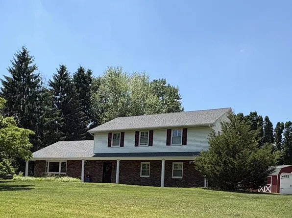 2504 Burgundy Dr, Fallston, MD 21047