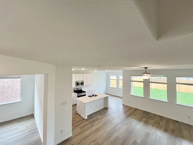 1129 Flameleaf Dr — Photo 18