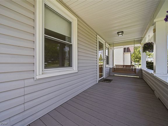 4th image of 4069 Chester Ave
