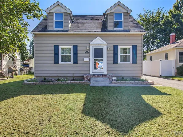 112 National Ter, Collinsville, IL 62234