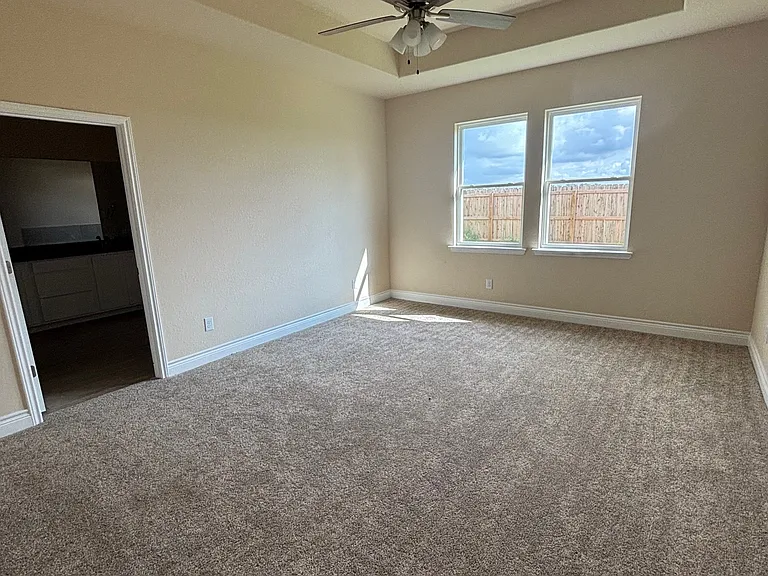 117 Growers Ave — Photo 5