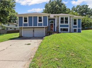 14206 S Locust St, Olathe, KS 66062