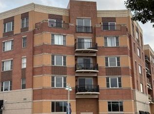 300 Village Cir Unit 207, Willow Springs, IL 60480