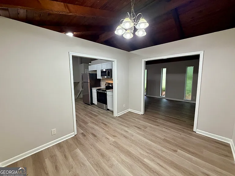 5776 Windermere Ct — Photo 4
