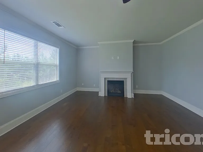 7064 Demeter Dr — Photo 3
