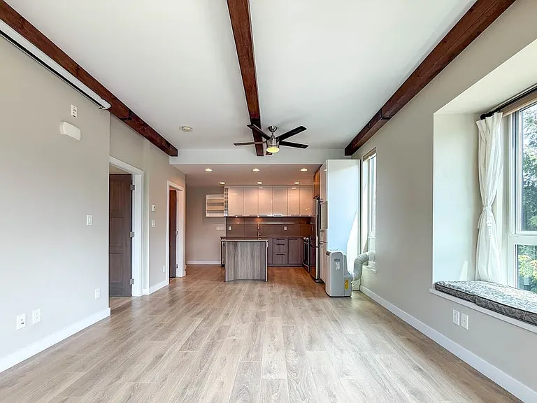 9350 University High St #405 — Photo 12