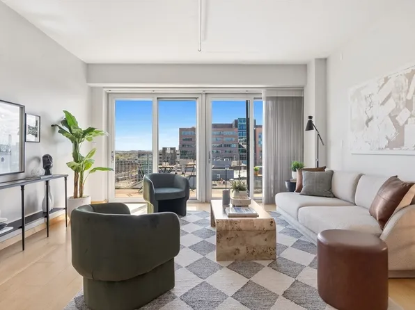 25 Channel Center St Unit 1107, Boston, MA 02210