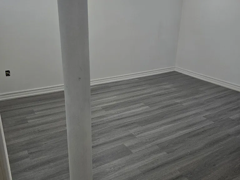 8 York St #BASEMENT — Photo 5