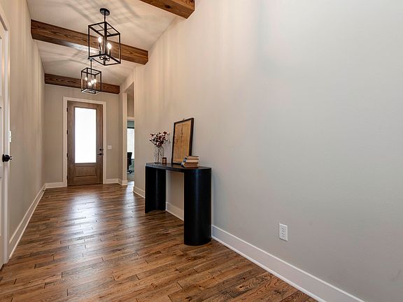 4th image of 6002 S Kings Avenue