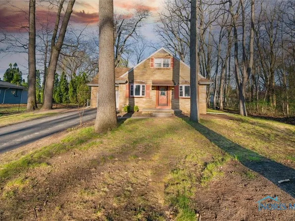 5911 Balfour Rd, Sylvania, OH 43560