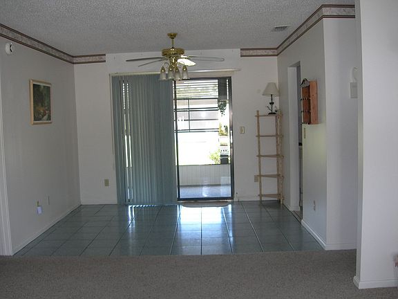 Living Room Opens to Lanai