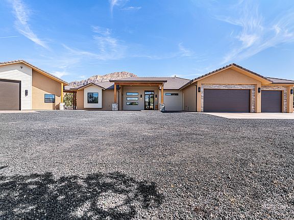 3rd image of 1295 E Cedar Dr