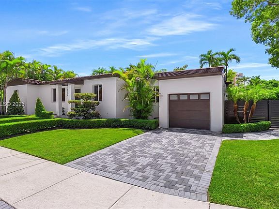 4th image of 3210 SW 19th Ter