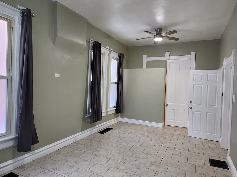 1042 N Clarkson St #1 — Photo 5