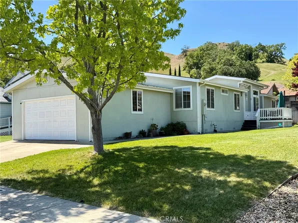 205 Lakeview Dr, Lakeport, CA 95453