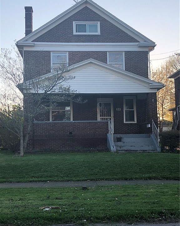 1st image of 24 Russell Ave