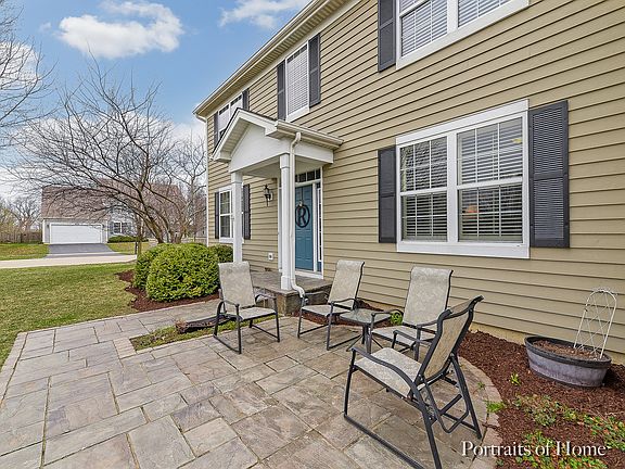 2nd image of 801 Barton Dr