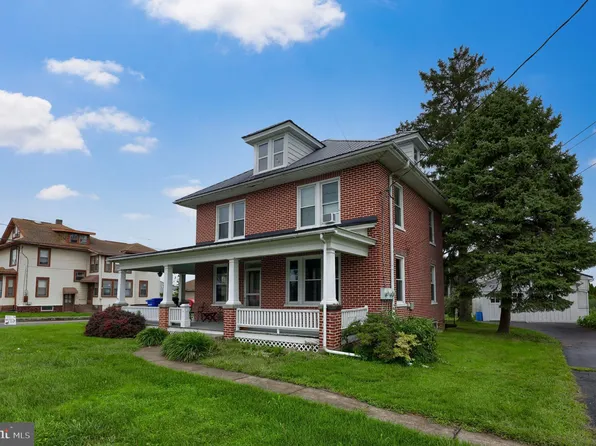 995 W Main St, New Holland, PA 17557