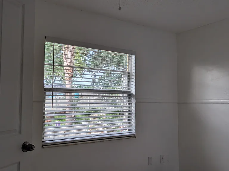 4550 Debbie Ln — Photo 10