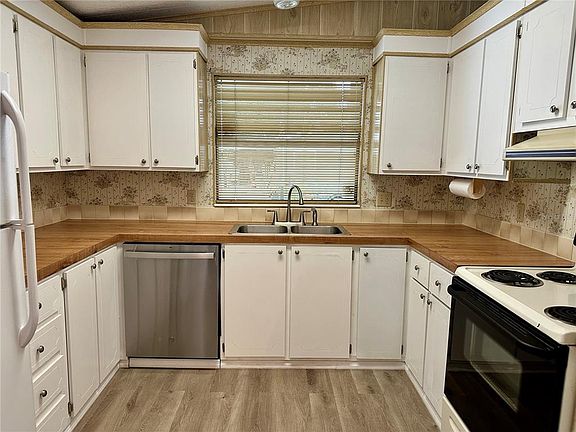 2nd image of 322 BASS COURT