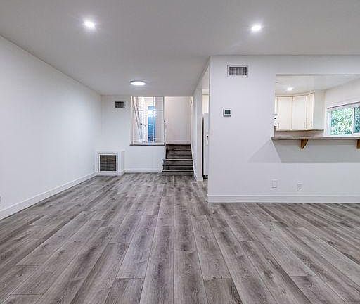 5th image of 340 N Palm Dr #5