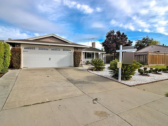 2nd image of 2548 Loomis Ct