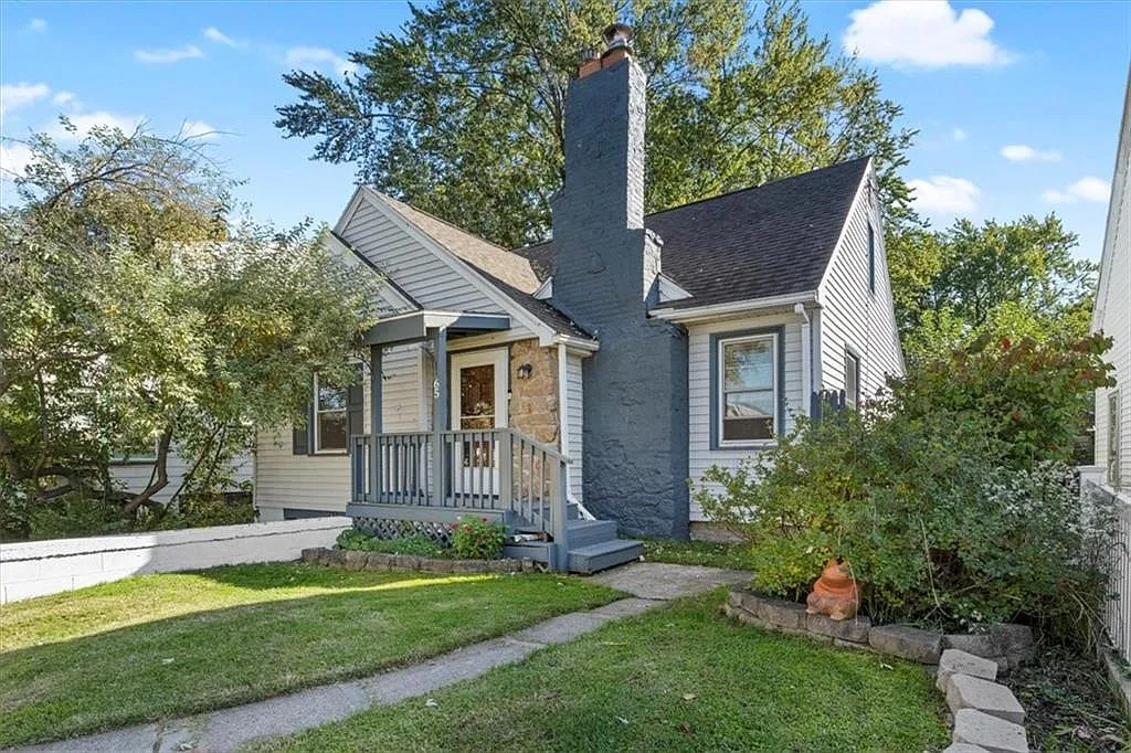 65 Everett St photo 1