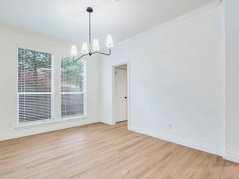 6318 Zadock Woods Dr — Photo 8