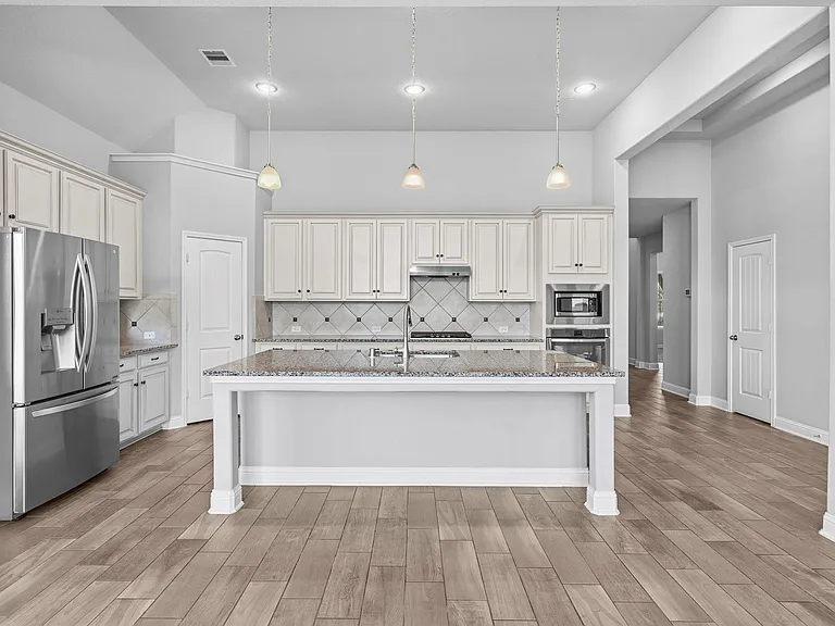 18611 Navarro Branch Dr — Photo 5