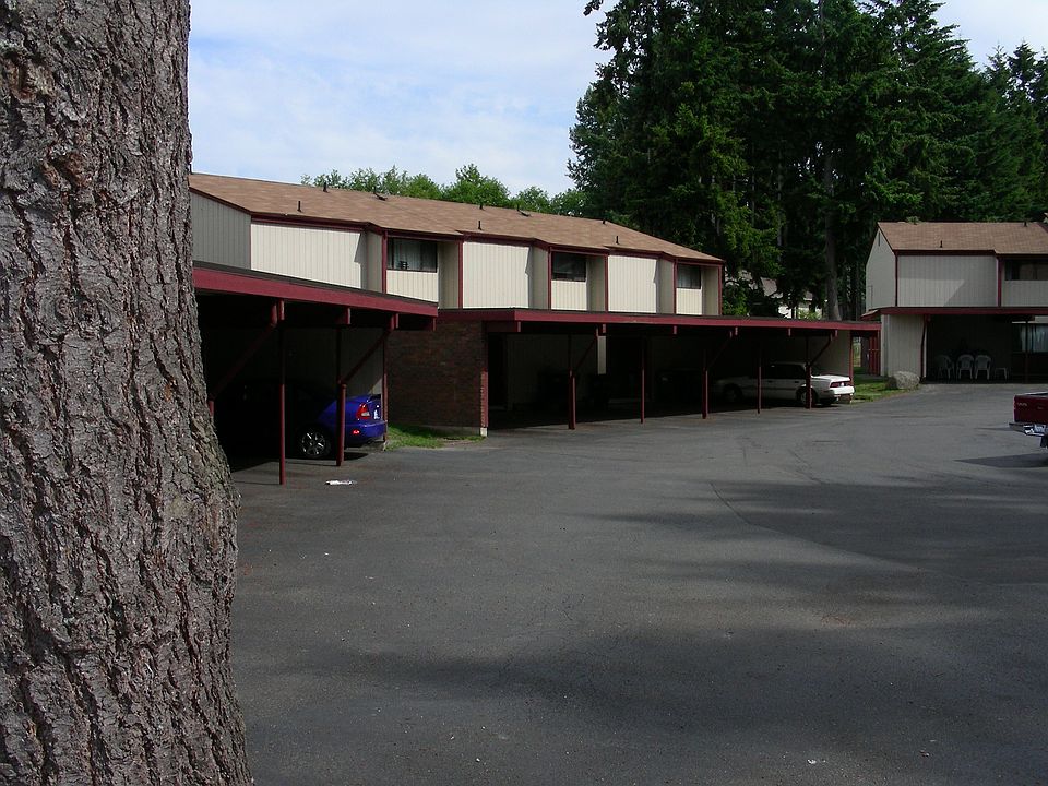 2nd image of 1010 Midway Dr NE APT 9